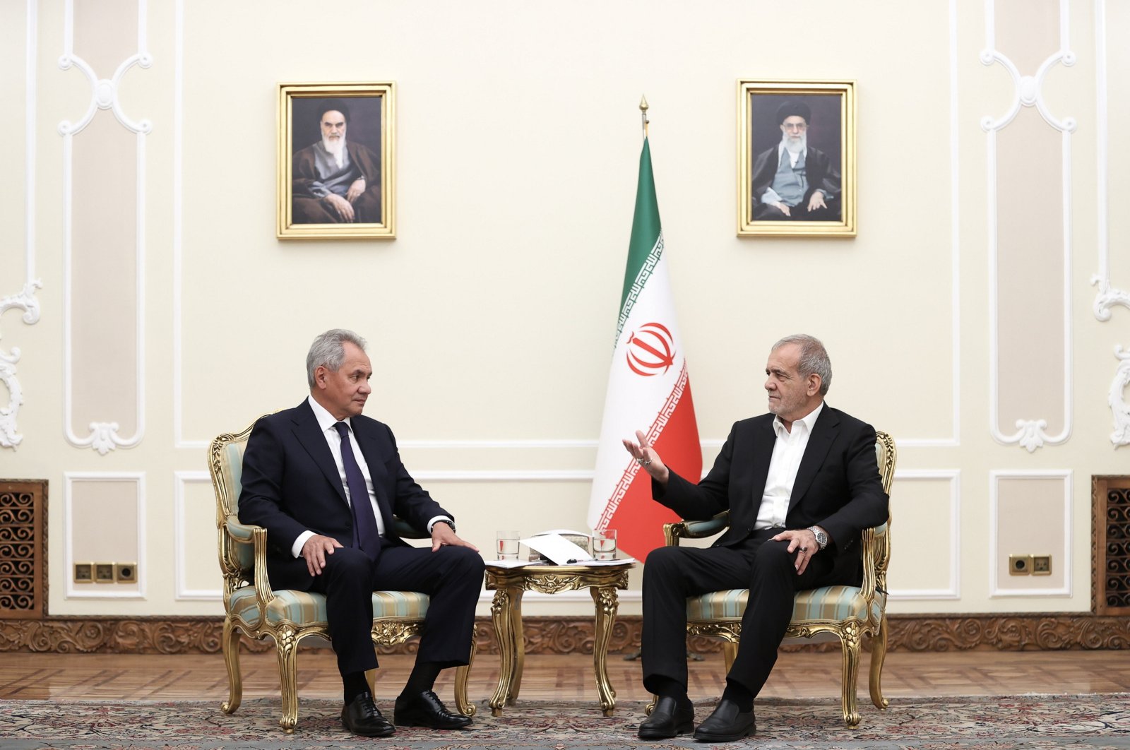 Shoigu meets Pezeshkian