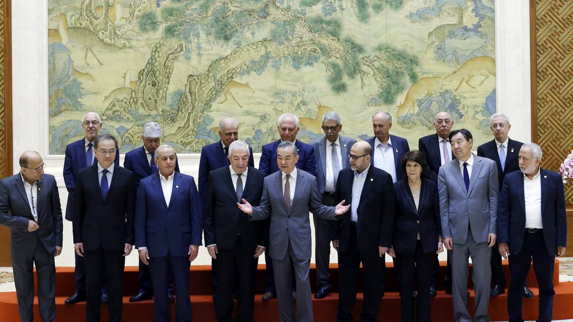 Palestinian leaders in China